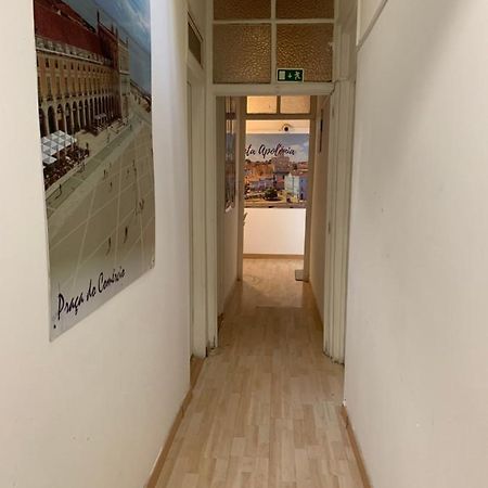 Meyra Hostel Лиссабон Экстерьер фото