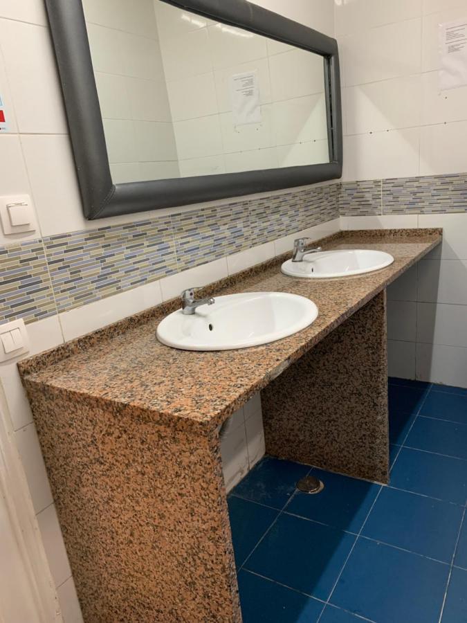 Meyra Hostel Лиссабон Экстерьер фото