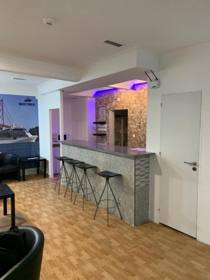 Meyra Hostel Лиссабон Экстерьер фото